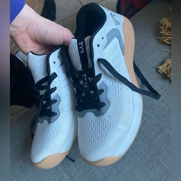 TYR CYX-1 Training Shoes - Picture 2 of 12